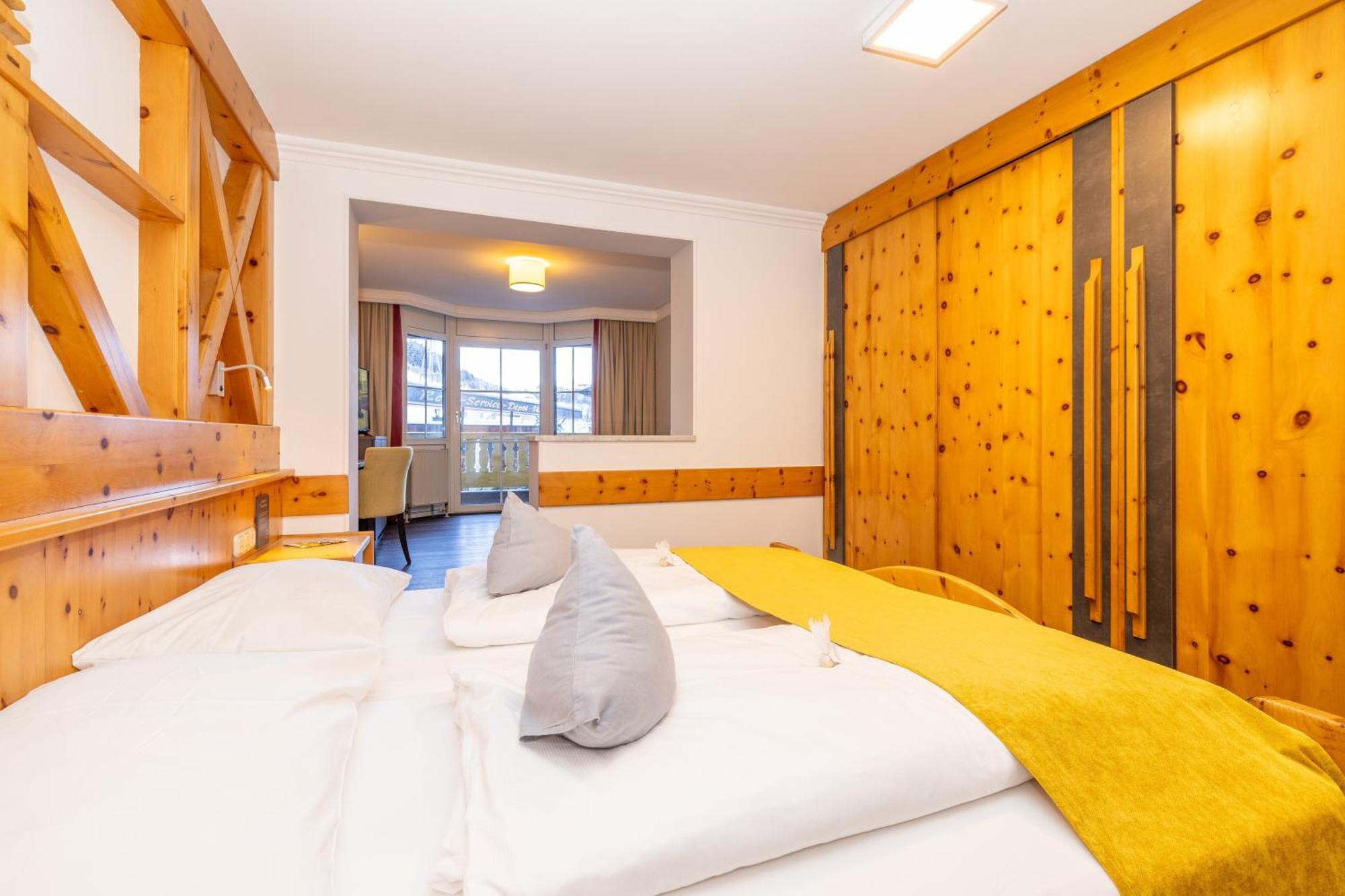 Jufa Alpenhotel Saalbach Ngoại thất bức ảnh