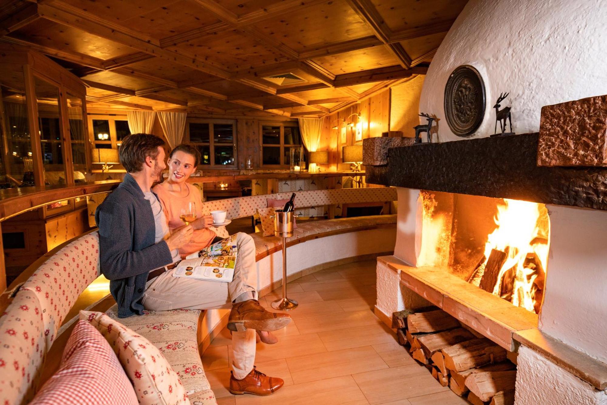 Jufa Alpenhotel Saalbach Ngoại thất bức ảnh