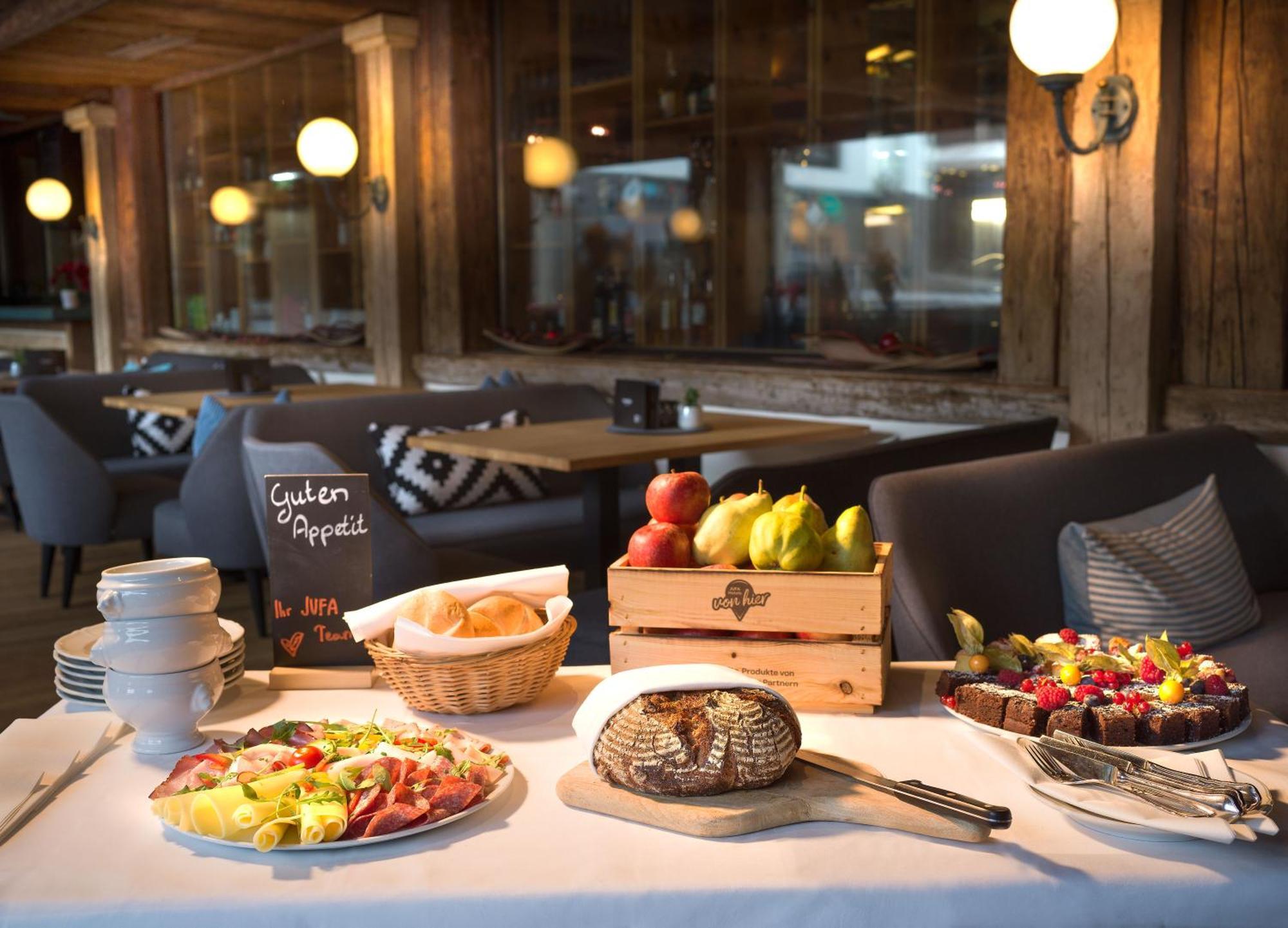 Jufa Alpenhotel Saalbach Ngoại thất bức ảnh