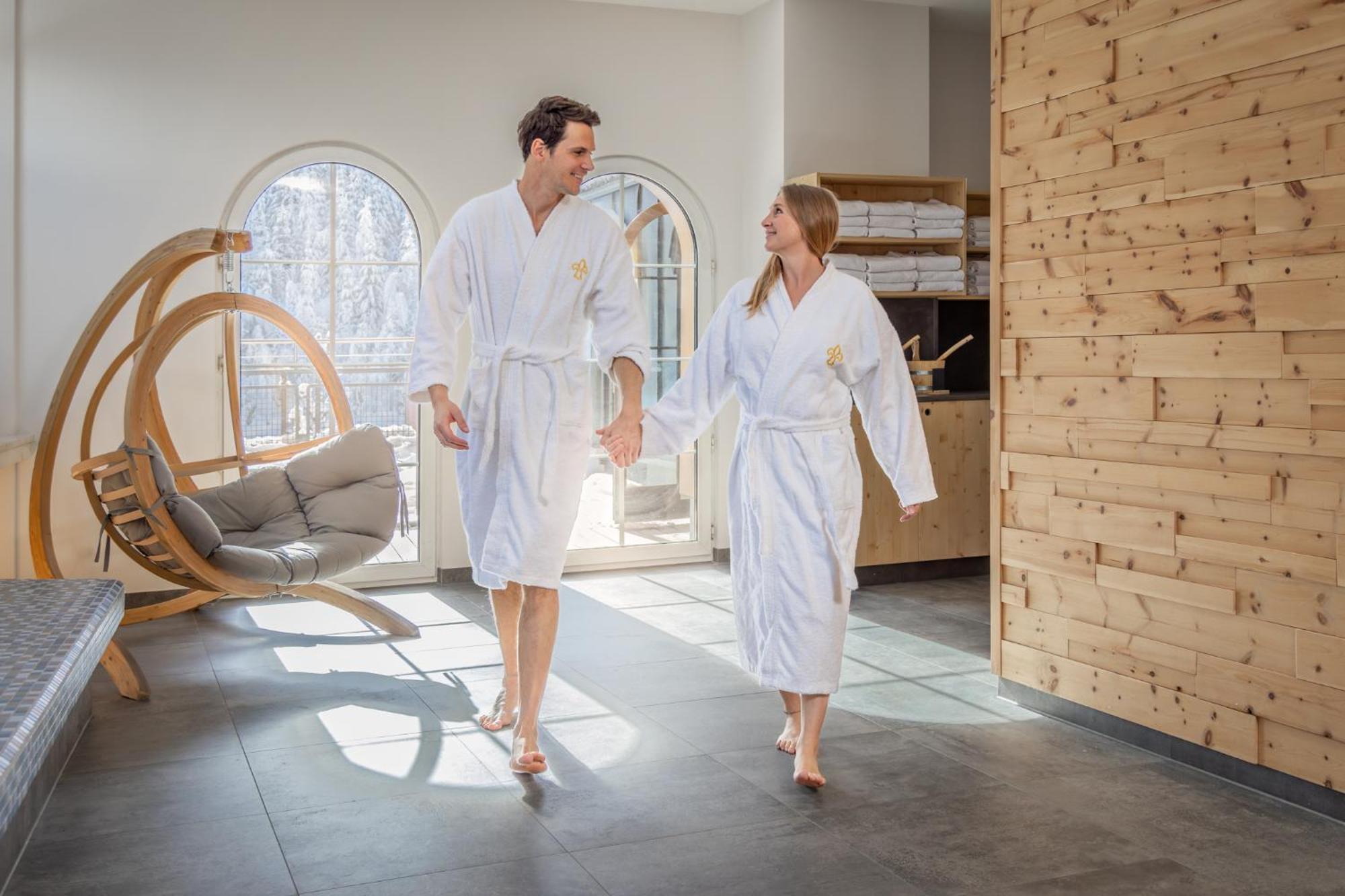 Jufa Alpenhotel Saalbach Ngoại thất bức ảnh